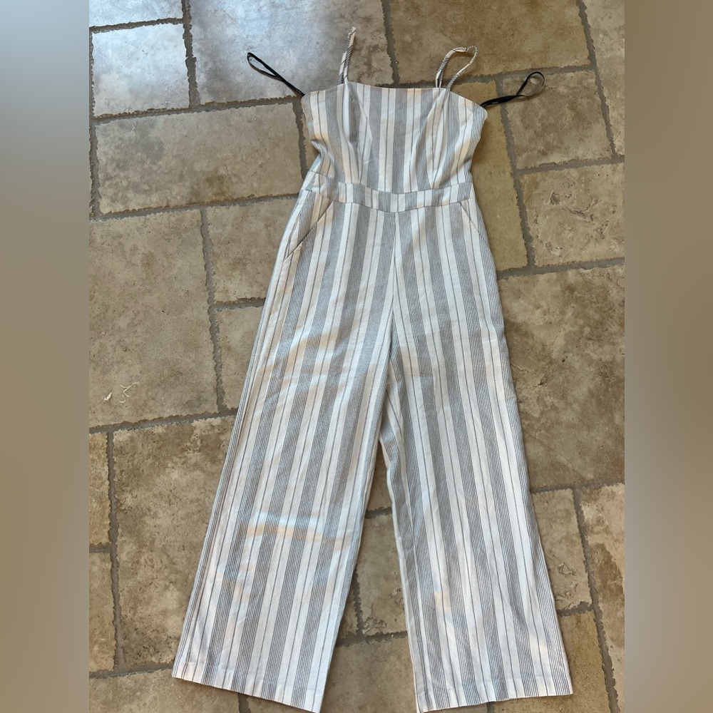 Black and White striped jumpsuit from Forever 21 | Size small
